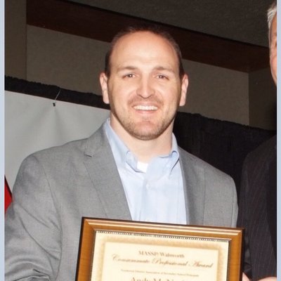 Profile Picture of Andy McNeely (@ubiquitouschikn) on Twitter