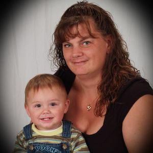 Profile Picture of Mindy Everett (@poohbrat2) on Myspace