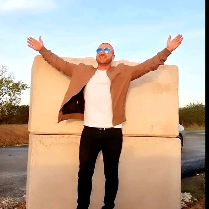 Profile Picture of Carl Crowley backup (@itsjustmyopinion123) on Tiktok