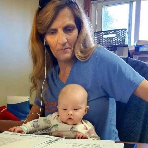 Profile Picture of Pam Palos (@ohio2arizona) on Poshmark