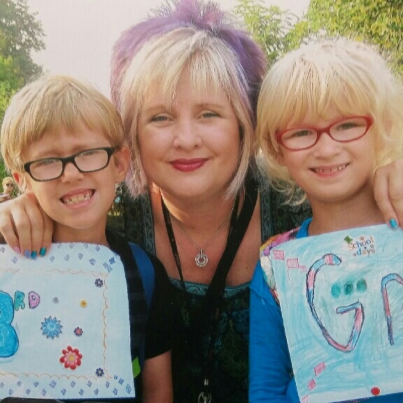 Profile Picture of Cathy Kotowski (@catbalou62) on Poshmark