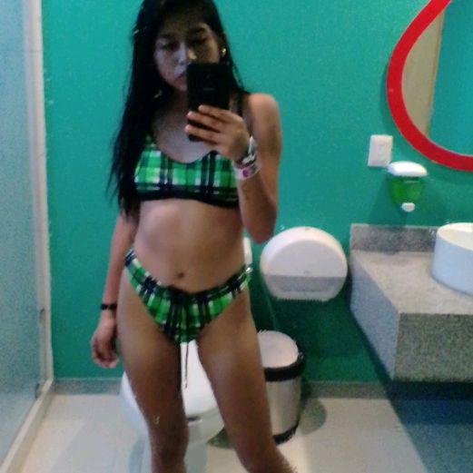 Profile Picture of Lisse Pera (@paulispera) on Tiktok