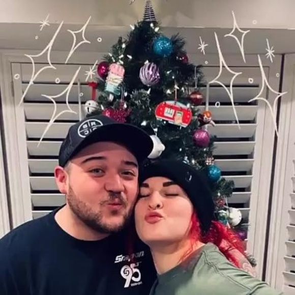 Profile Picture of Brooke Loveridge (@brooklyn_1659) on Poshmark