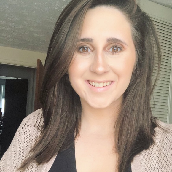 Profile Picture of Lauren Mcdougle (@lauren_mcdougle) on Poshmark