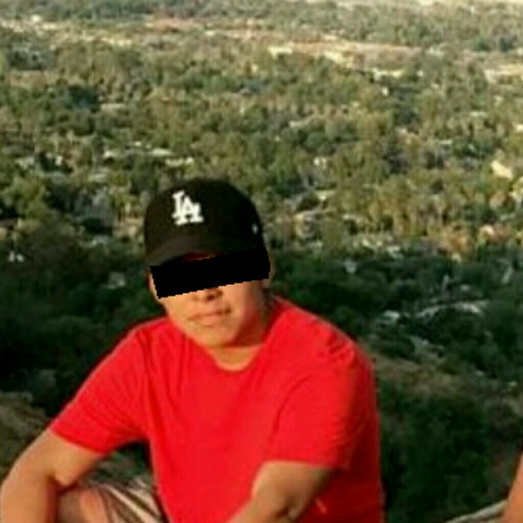 Profile Picture of Jason Toribio (@jason282000) on Poshmark