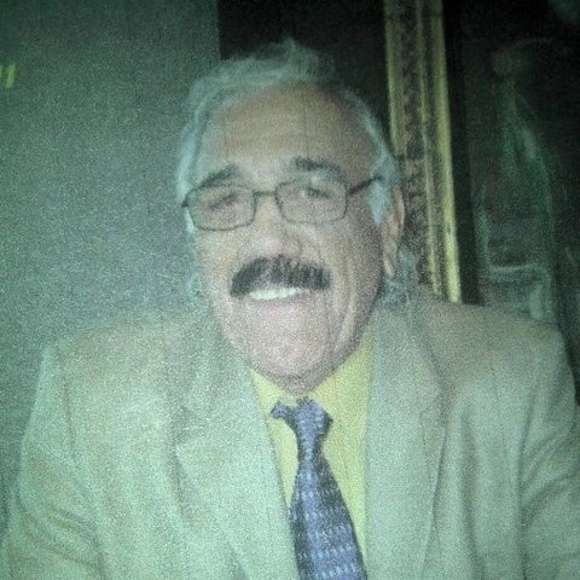 Profile Picture of Faraon Pesci (@reneluisc) on Poshmark