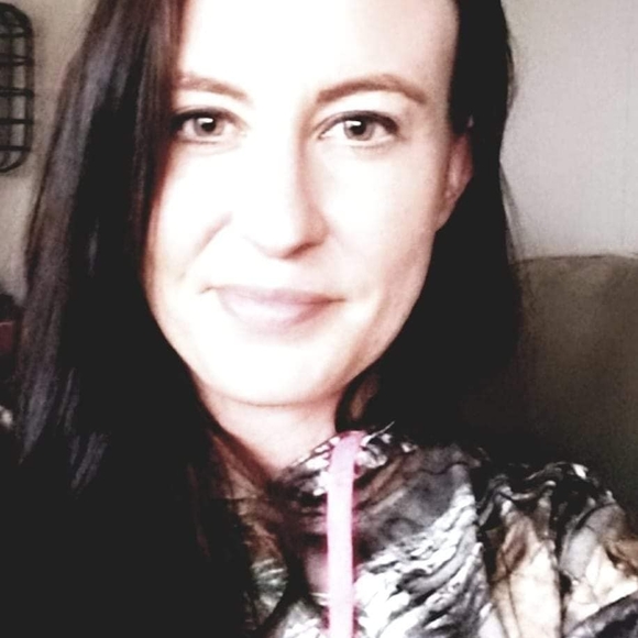 Profile Picture of Christina Burkholder (@burkholdertm) on Poshmark