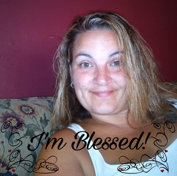 Profile Picture of Jessica Sylvis (@jessicasylvis) on Poshmark