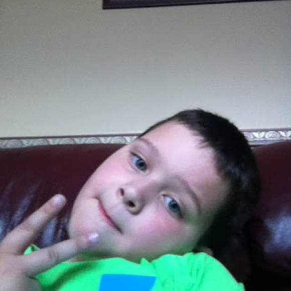 Profile Picture of Joann Struebing (@angeljets) on Poshmark