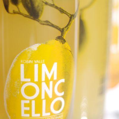 Profile Picture of RobinValleLimoncello (@RobinValleLimon) on Twitter