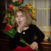 Profile Picture of Valerie Sharp (@pennypence) on Youtube