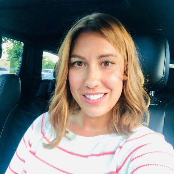 Profile Picture of Michaela Matejkova (@belloiss) on Poshmark