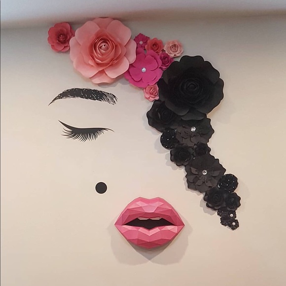 Profile Picture of Tamara Oglesby (@heythisistee) on Poshmark