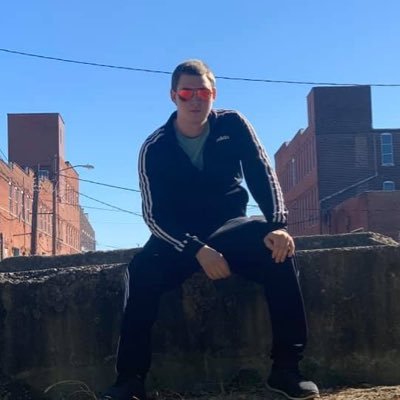 Profile Picture of Alexander Weaver (@Dad_Weaver) on Twitter