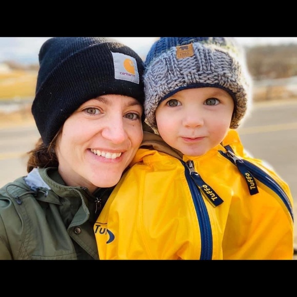 Profile Picture of Leah Jubert (@leahjubert) on Poshmark