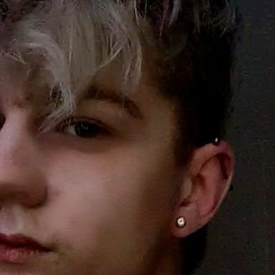 Profile Picture of Adam (@blau59648411) on Twitter