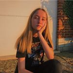 Profile Picture of Lara🌞 (@lxraytb) on Instagram