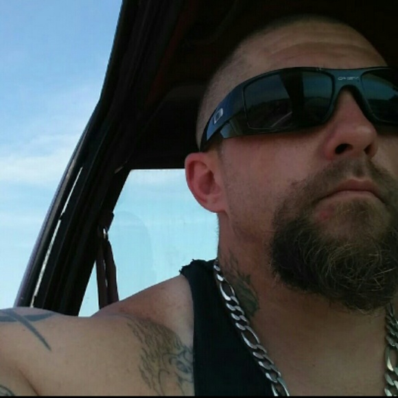 Profile Picture of James Ramsey (@jdramsey13) on Poshmark