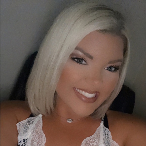 Profile Picture of Haley Branscome (@haleymb423) on Poshmark