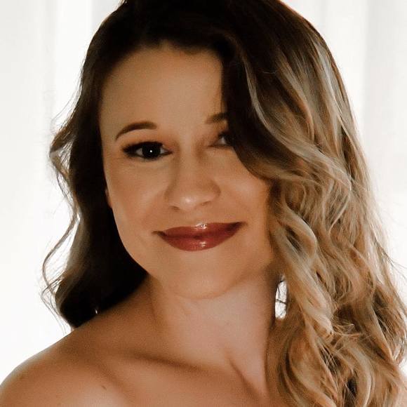 Profile Picture of Bailey Kimbrell (@bayy19) on Poshmark