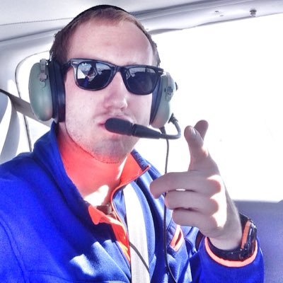 Profile Picture of ✈John Vander Vliet✈ (@vandervliet93) on Twitter