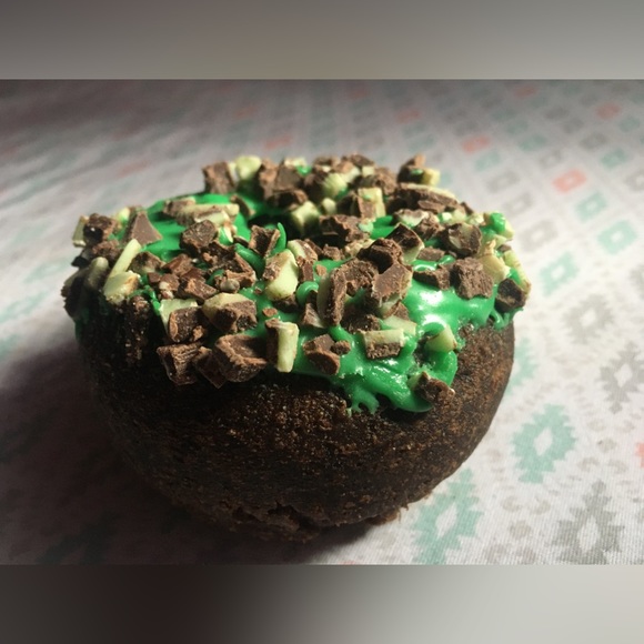 Profile Picture of Ella Giebler (@emgiebler) on Poshmark