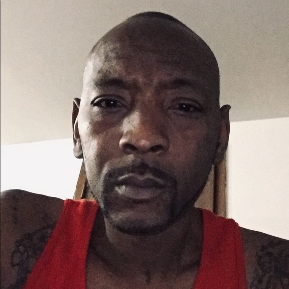 Profile Picture of Raymond Hall (@leonardhall410) on Poshmark