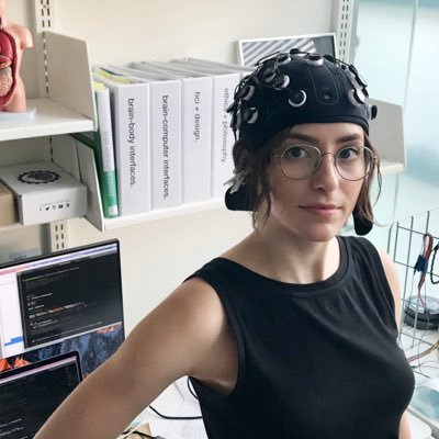 Profile Picture of Angela Vujic (@AngelaVujic) on Twitter