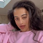 Profile Picture of N I K K I 🕊 (@lefauxfox) on Instagram