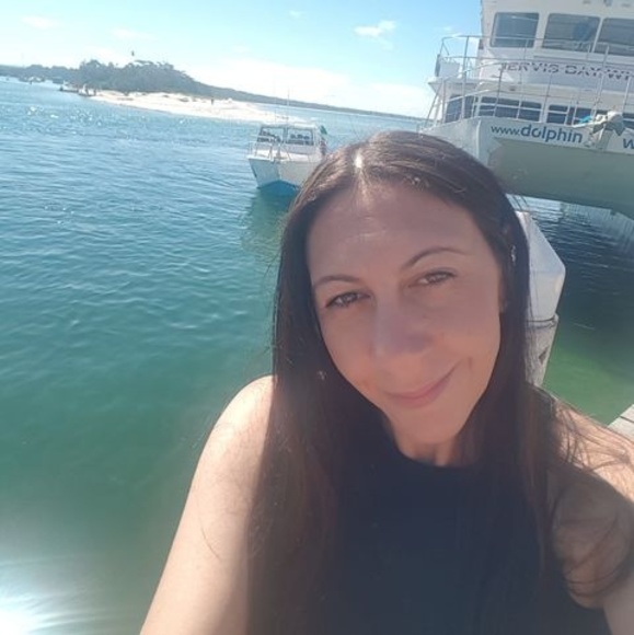 Profile Picture of Maria Pamboris (@mariapamboris) on Poshmark