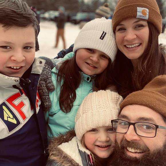 Profile Picture of April Hansen (@april_wisconsin) on Poshmark