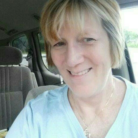 Profile Picture of Cheryl Geoffroy (@chesenior) on Poshmark