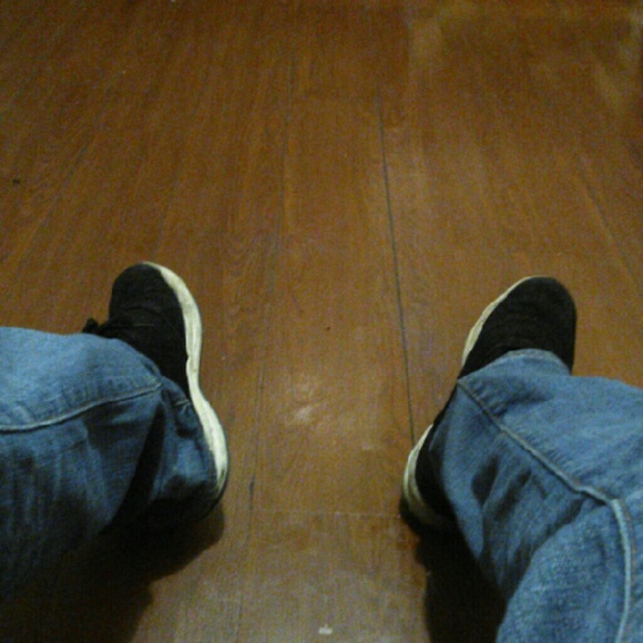 Profile Picture of Axel Flores (@axelf24) on Poshmark