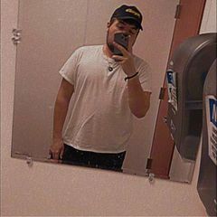 Profile Picture of treylamp (@treylamp) on Tiktok