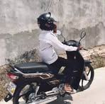 La Oliver - Facebook Profile Picture of La Oliver (@zy.la.amm) on Facebook