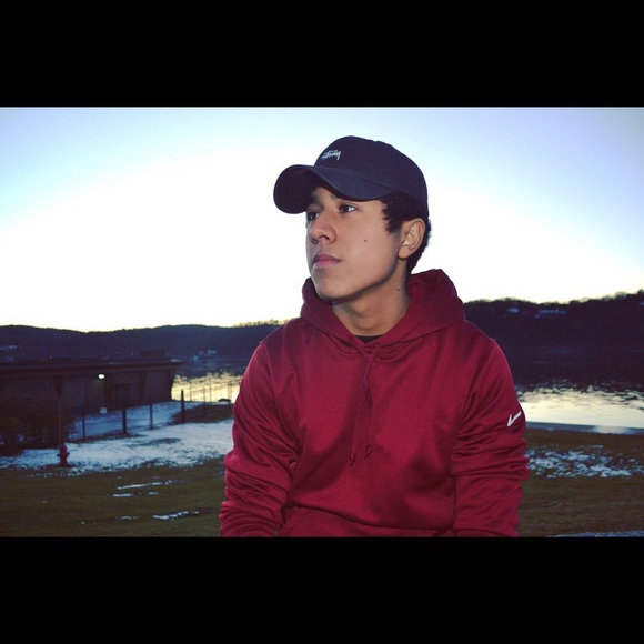 Profile Picture of Christian Sumano (@sumano7) on Poshmark