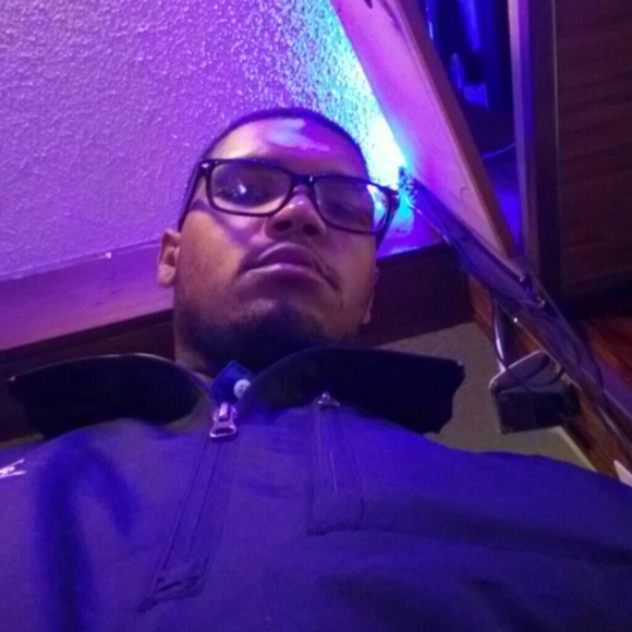 Tyler Mccord - Poshmark Profile Picture of Tyler Mccord (@tmac2044) on Poshmark