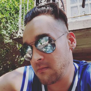 Profile Picture of Johnny Valade (@johnny.valade) on Facebook