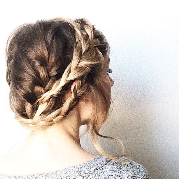 Profile Picture of Adelle Esborg (@adelle000) on Poshmark