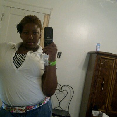 Profile Picture of Robin McDadeon Twitter