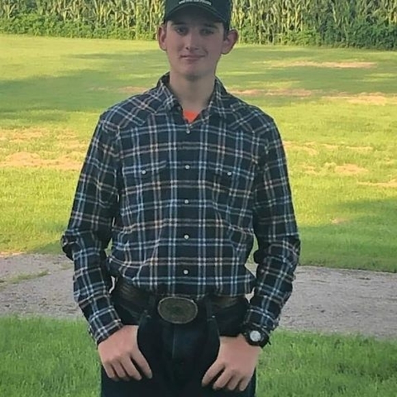 Profile Picture of Zack Bechstein (@zack397) on Poshmark