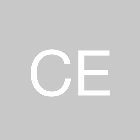 Profile Picture of Cecchine Espanol (@fortsophia) on Poshmark