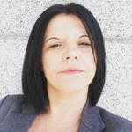Profile Picture of Tara - Professional Organizer (@clutterfreewithtlc) on Instagram