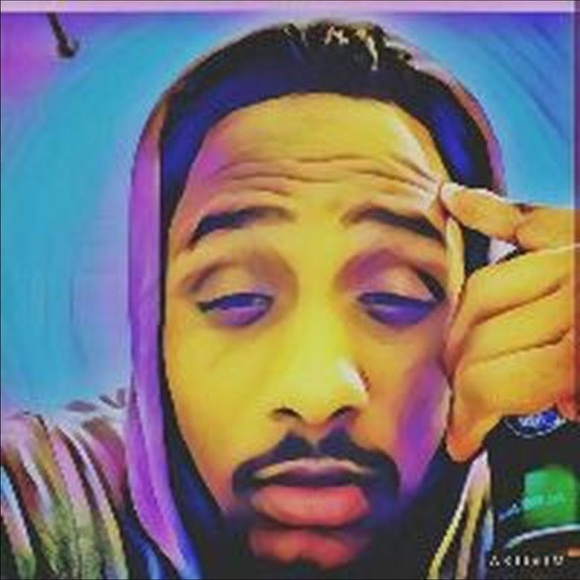 Profile Picture of Torri Mclaurin (@torrijr95) on Poshmark