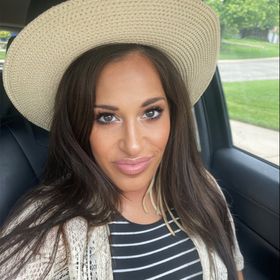 Profile Picture of Natalie Craig (@BrunetteBarbie30) on Pinterest