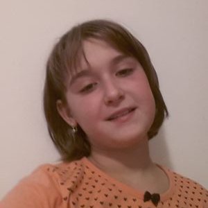 Profile Picture of Maria Andreescu (@AndreescuMaria) on Twitter