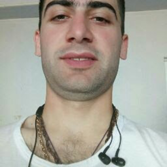 Profile Picture of Zviad Surmava (@zviadsurmava91) on Poshmark