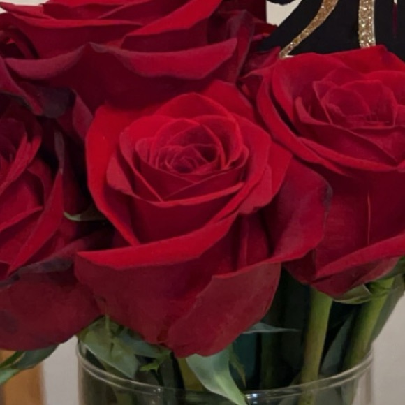 Profile Picture of Nora Barrera (@norabarrera695) on Poshmark