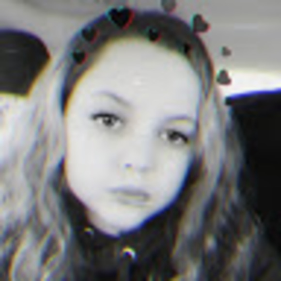 Profile Picture of Love live music Music (@jazzyrayne39) on Poshmark