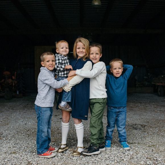 Profile Picture of Anna Meffert (@meffert08) on Poshmark